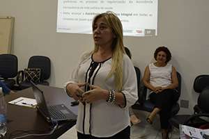 Dra. Raquel Rizzi, vice-presidente do CRF-SP apresentou os números do Gtam