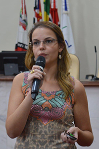 Dra. Emanuela Pires da Silva, farmacêutica e diretora técnica de Saúde II - coordenadoria da Assistência Farmacêutica - CAF - SES/SP