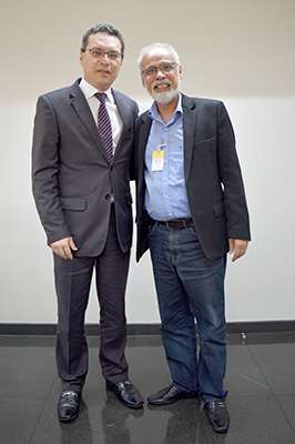 Dr. Marcos Machado, presidente do CRF-SP e Dr. Cláudio Silveira, vice-presidente do Coren-SP