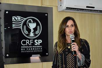Dra. Maria Fernanda Carvalho, coordenadora do Comitê de Direitos e Prerrogativas do CRF-SP