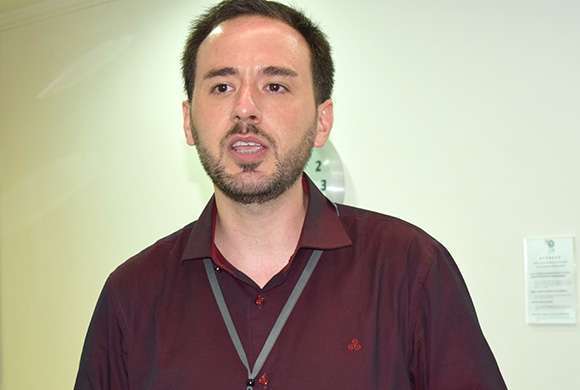 Dr. Jauri Siqueira Jr, gerente farmacêutico e farmacêutico orientador da rede Panvel
