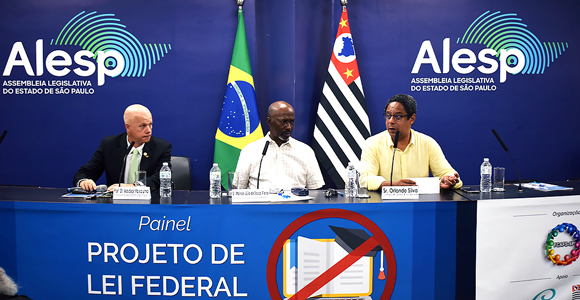 Waldecir Paula Lima (presidente do FCAFS-SP e conselheiro do Cref4-SP); Manoel Júlio de Souza Vieira (assessor da deputada estadual Leci Brandão); e o deputado federal Orlando Silva