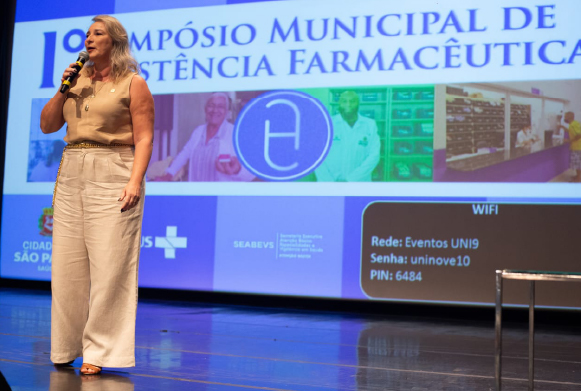 Dra. Luciana Canetto, vice-presidente do CRF-SP, anunciou a parceria com a Secretaria Municipal de Saúde de São Paulo 