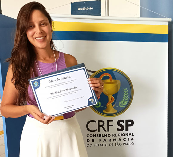 Dra. Marília Marcondes recebeu reconhecimento do CRF-SP pelos serviços prestados no SAMU