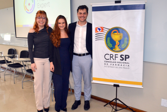 Dra. Lisisane Conte, Dra. Isabelle Viana e Dr. Rodrigo Athanazio