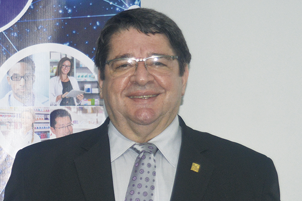 Dr. José Vanilton de Almeida, presidente de honra do Congresso