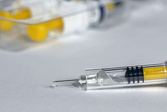 Farmacêuticos estão listados no grupo prioritário de trabalhadores da saúde para vacinação