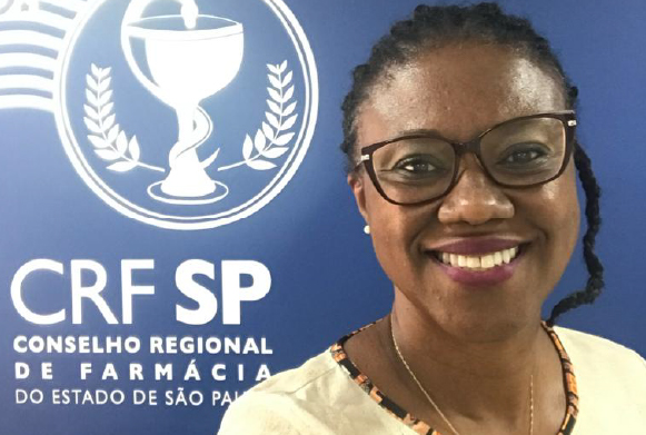 Dra. Claudia Araújo coordena o Comitê de Ações Afirmativas para Promoção da Igualdade Racial do CRF-SP